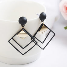 Load image into Gallery viewer, women&#39;s fashion statement earring - accessories4girls