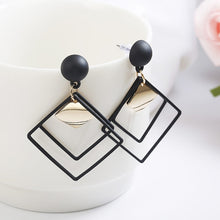 Load image into Gallery viewer, women&#39;s fashion statement earring - accessories4girls